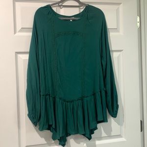 Maurice’s- Green— Size M
